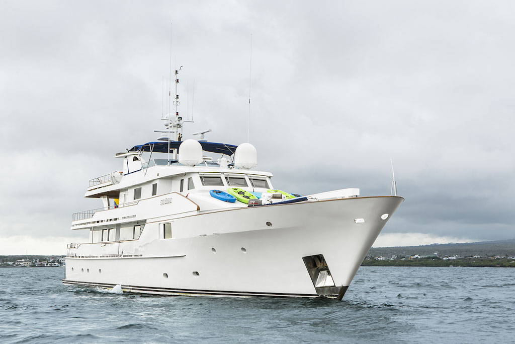 stella, maris, luxe, cruise, galápagos